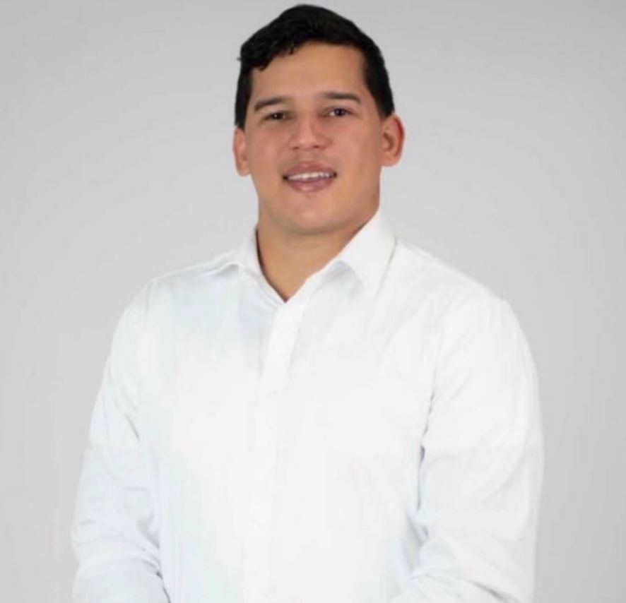 Regidor del Seibo, Juan Bernardo Jiménez, renuncia del PLD