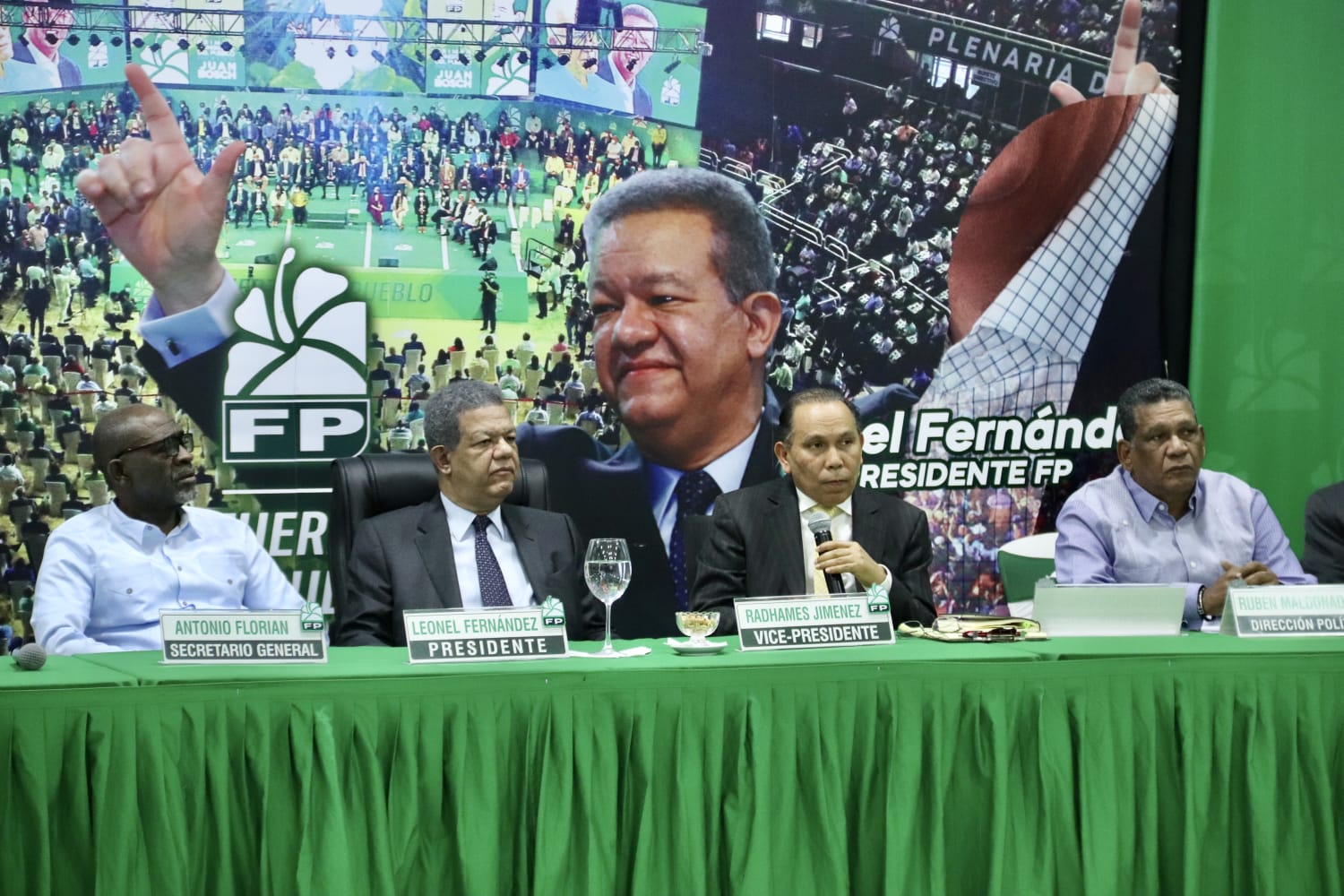 Leonel Fernández encabezará multitudinaria marcha el primero de mayo