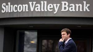 Silicon Valley Bank: por qué colapsó el banco estadounidense
