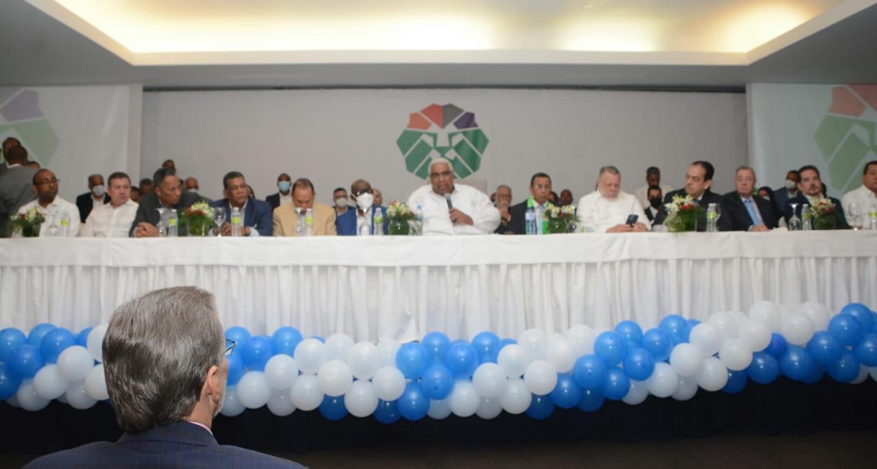 José Francisco Peña Guaba anuncia al país la creación de la Coordinadora Electoral Opositora