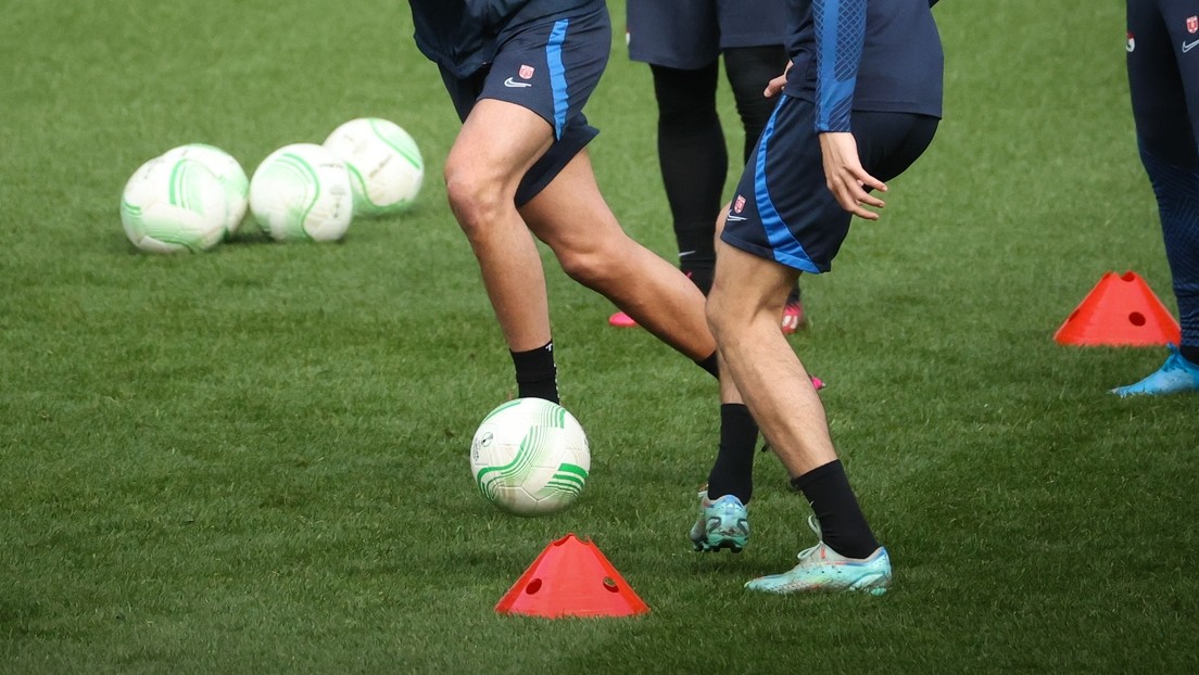 Muere un futbolista tras prenderse fuego en protesta contra el «Estado policial» en Túnez