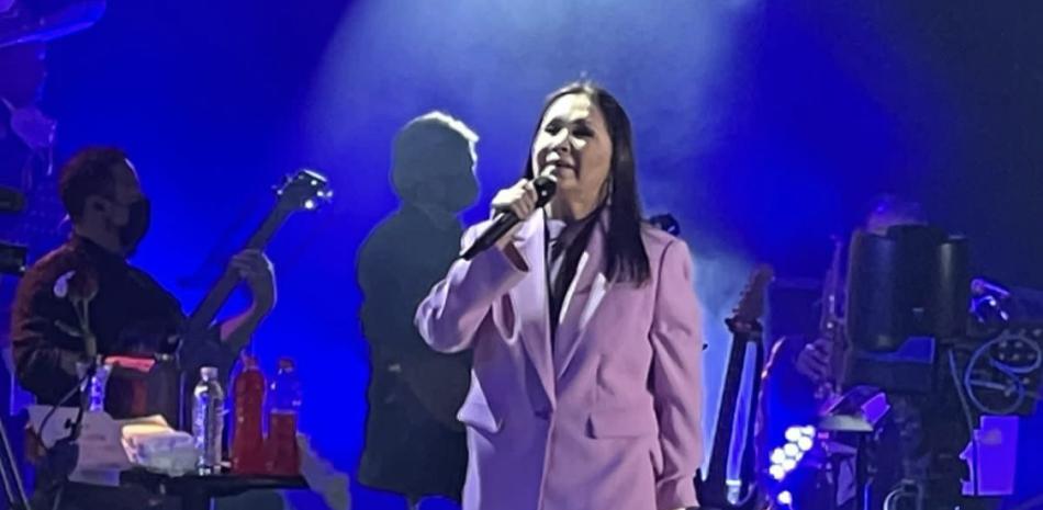Ana Gabriel, la estrella de la música mexicana llena las expectativas y dice que República Dominicana es su «novia»