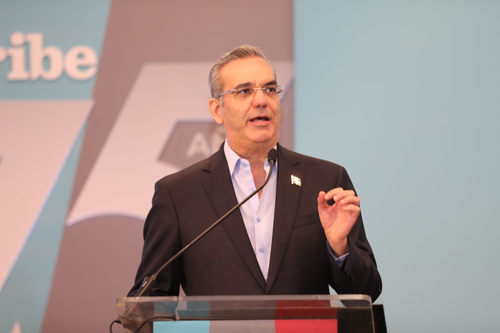 Presidente Abinader ratifica compromiso con la defensa de la libertad de prensa