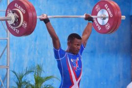 Francisco Tonton gana bronce en clasificatorio de pesas El Salvador