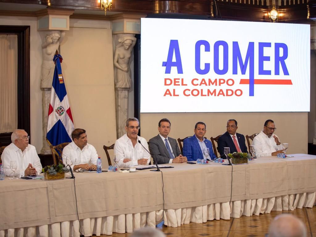 Luis Abinader preside puesta en marcha programa “A Comer: Del Campo al Colmado”