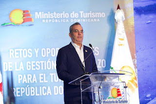 Abinader llama países del Caribe, a trabajar unificada para solución conjunta a la crisis del sargazo