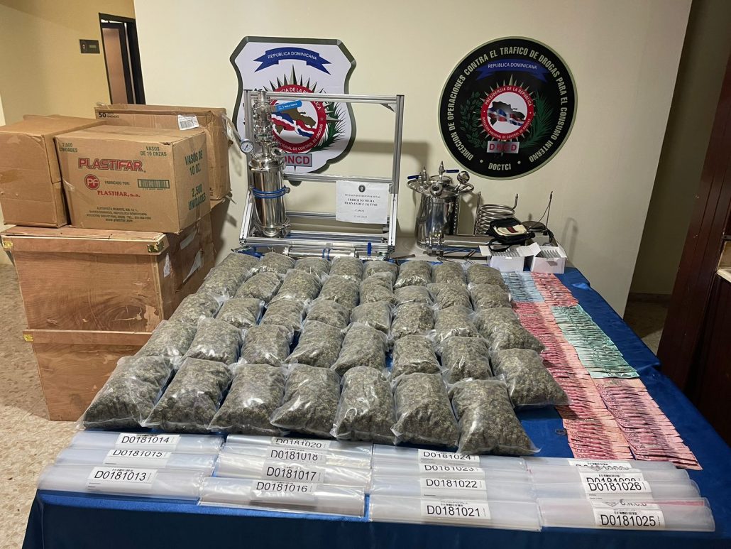 Ocupan 43 paquetes de marihuana y desmantelan centro de distribución en Los Próceres