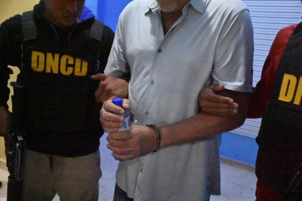 Detienen en el AILA extranjero vinculado a red de tráfico de marihuana