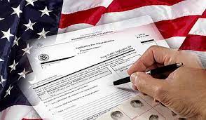 Estados Unidos permitirá a los migrantes elegir su género