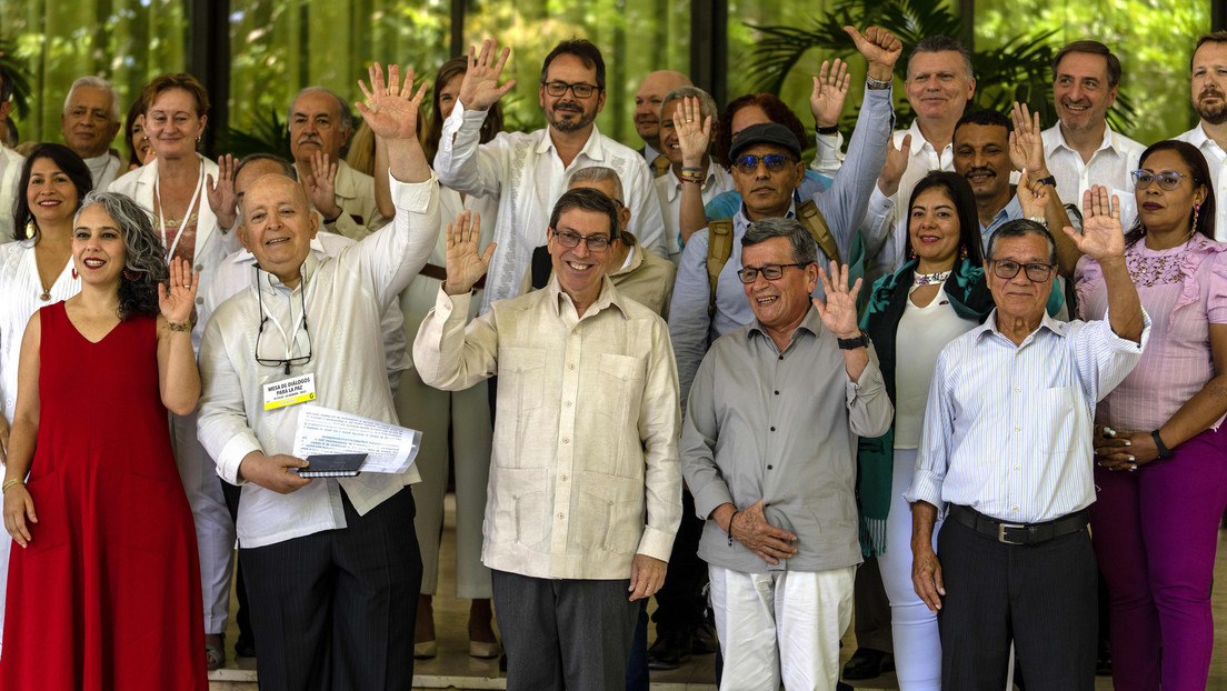 Gobierno de Colombia y ELN retoman diálogo tras «pausa» anunciada por declaraciones de Petro