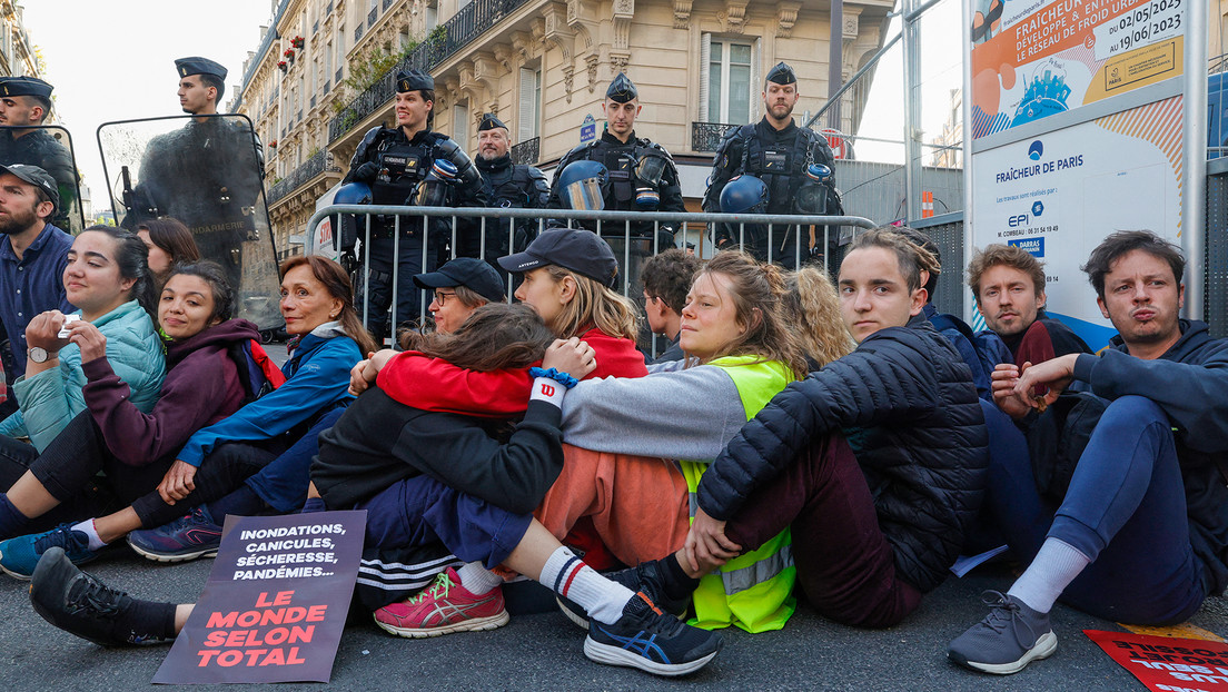Francia: Policía reprime a activistas ambientales que protestan contra un gigante energético