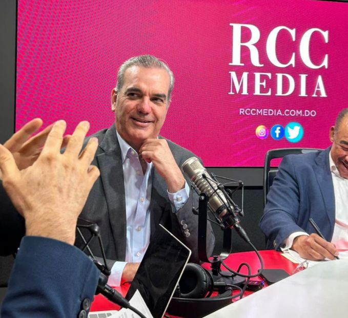 Luis Abinader dispuesto a debatir con Leonel Fernández