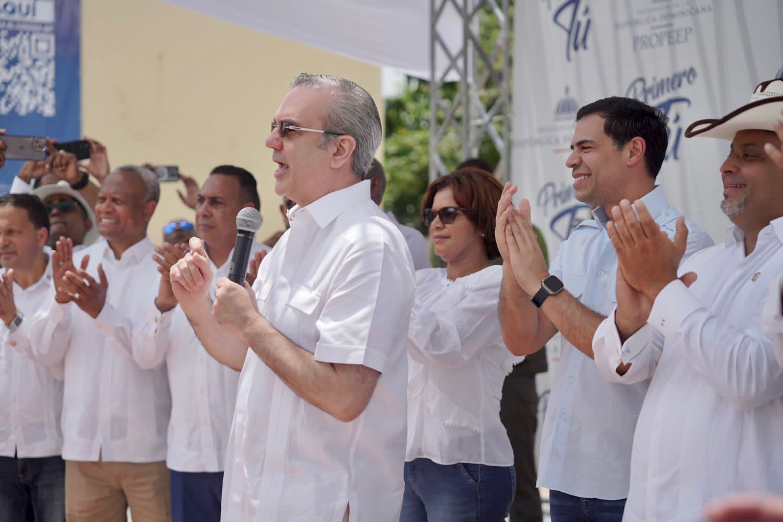 Abinader afirma su gestión está enfocada en eliminar el círculo vicioso de la pobreza 