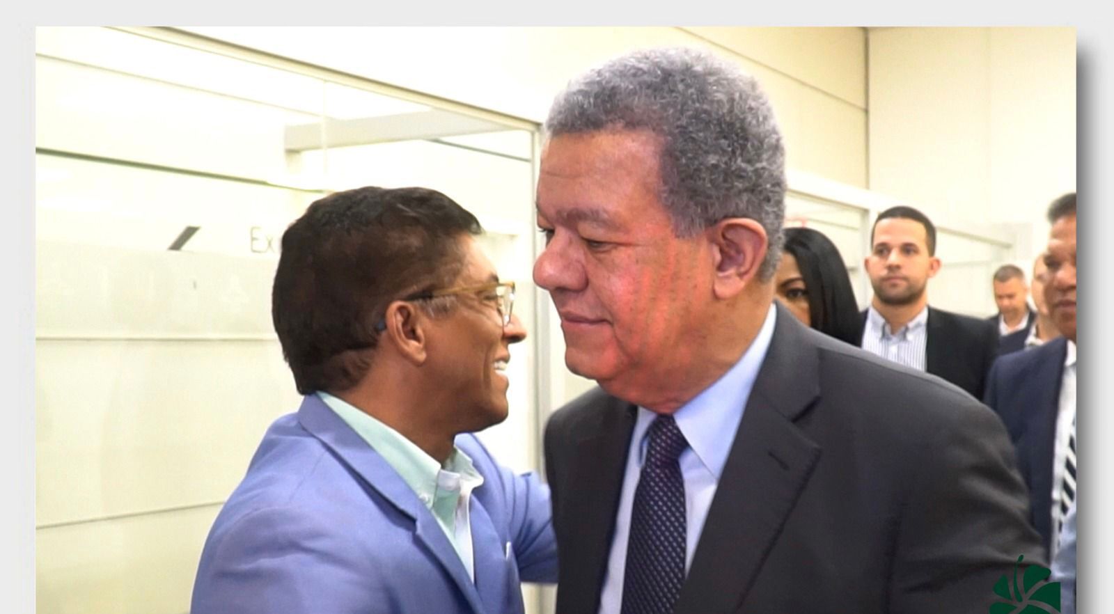 España: Leonel Fernández se llevará para su partido a más de cien mujeres del PRM; las juramentará como miembros