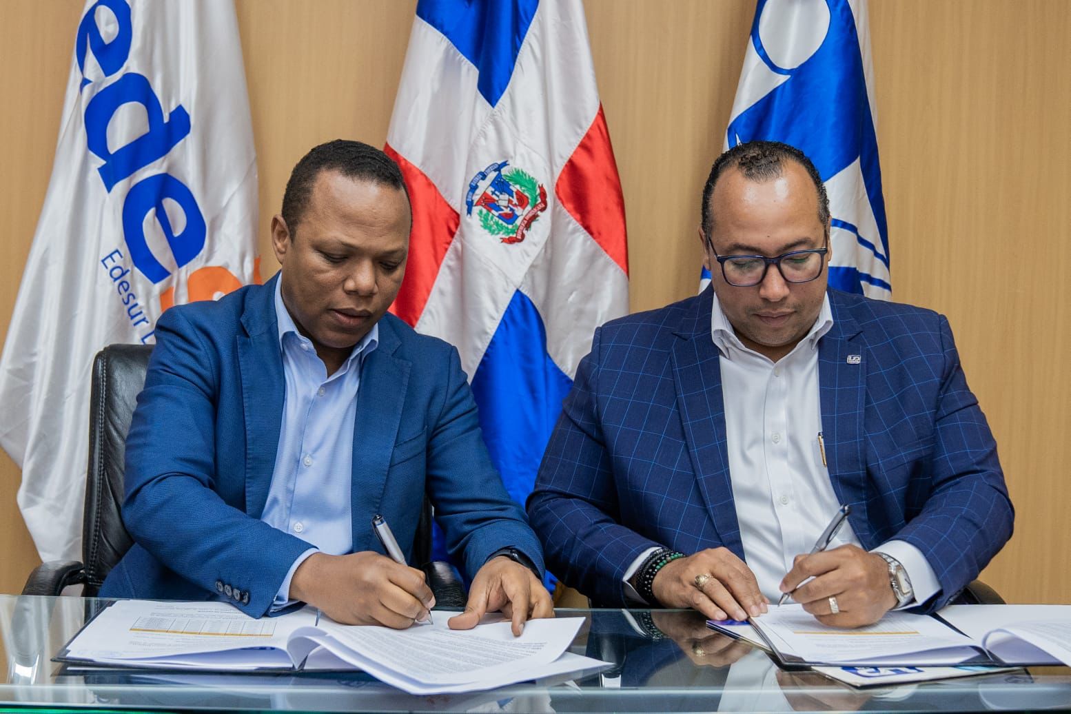 EDESUR e INDOCAL firman acuerdo para calibrar instrumentos de medición y elevar calidad de materiales eléctricos