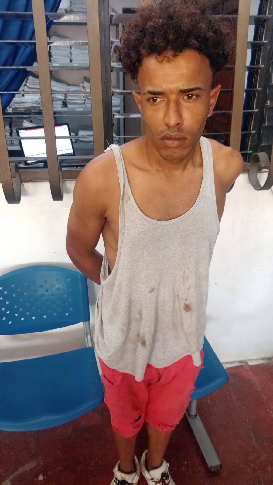 Multitud intenta linchar a un hombre que supuestamente intentaba violar a una menor