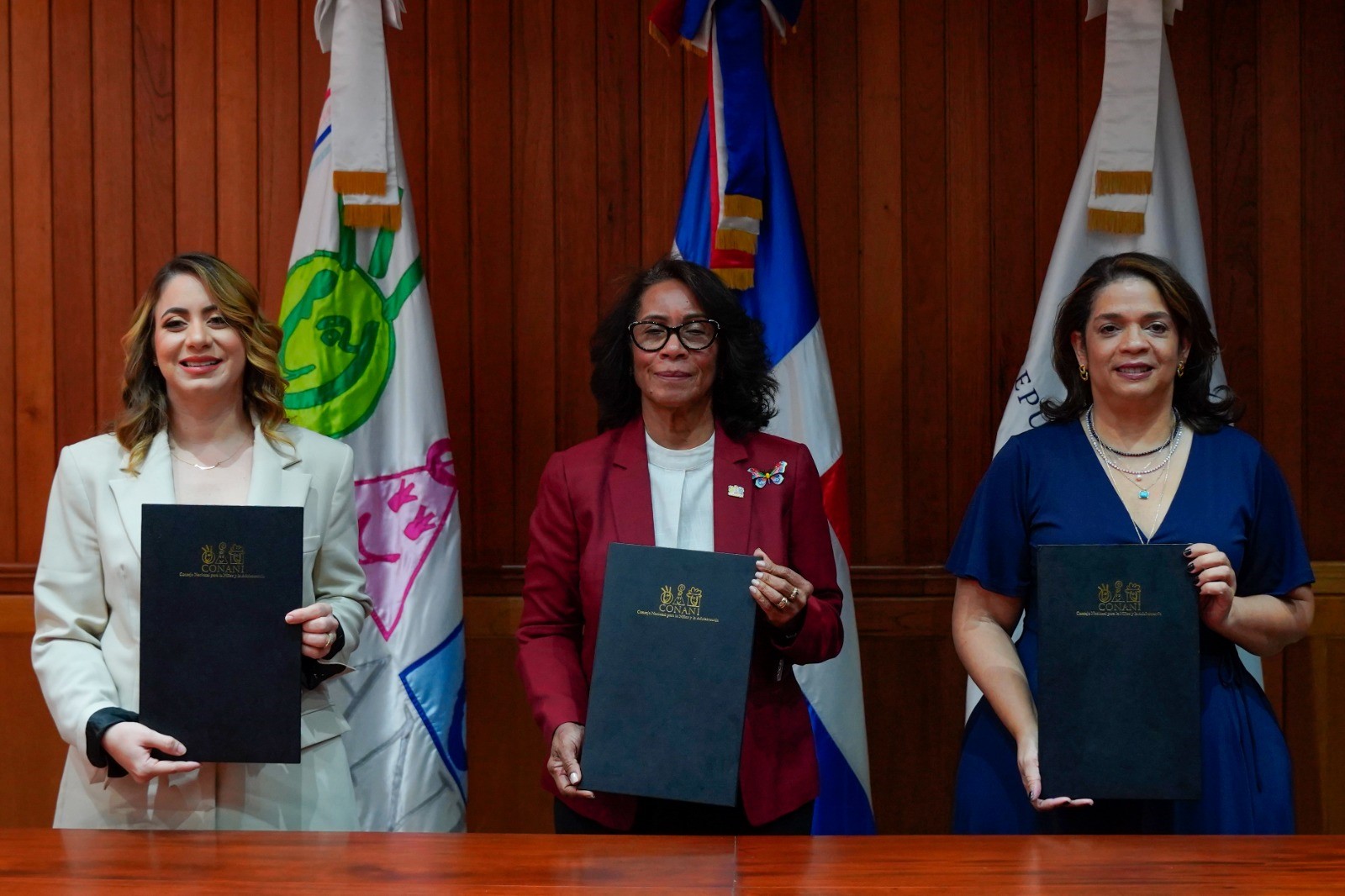 Conani y Supérate se unen para brindar asistencia económica a niños, niñas y adolescentes en vulnerabilidad