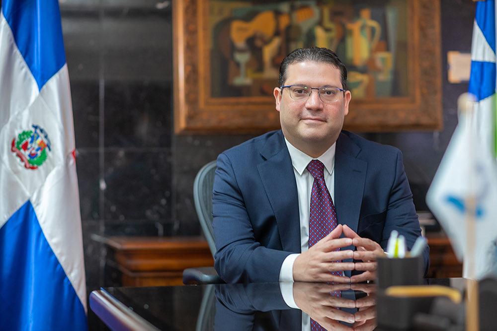 RD Elige: Eduardo Sanz Lovatón entre los cinco mejores posicionado en el PRM