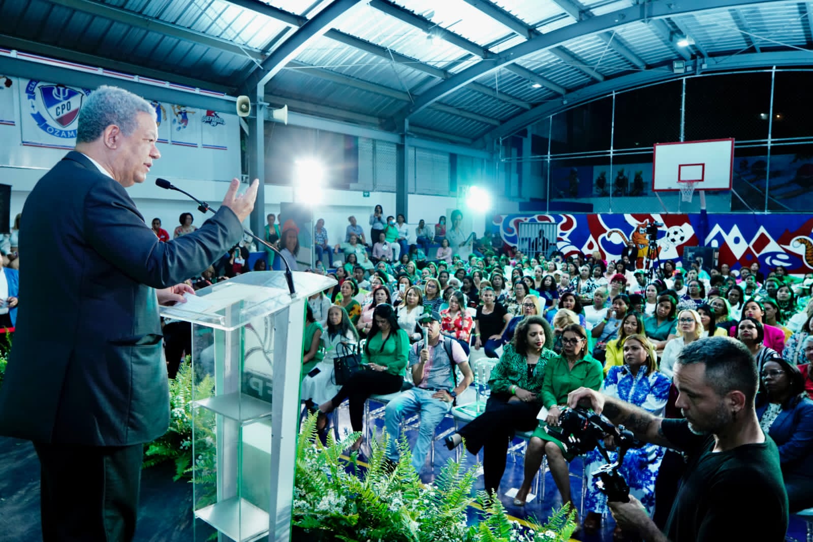 Leonel Fernández asegura gobierno incentiva la violencia y la criminalidas al abandonar los barrios populares