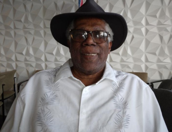 Filadelfia: Maestro Bienvenido Faulkner(Benny) abrió curso de Bachillerato en Casa Dominicana