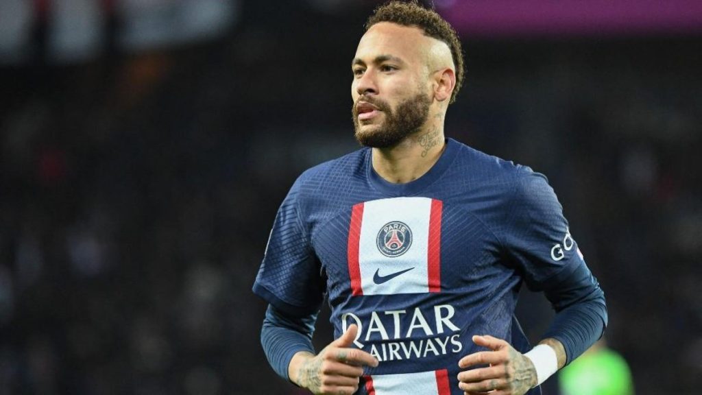 Neymar podría ser intercambiado por un jugador de Man City para retirarlo del PSG