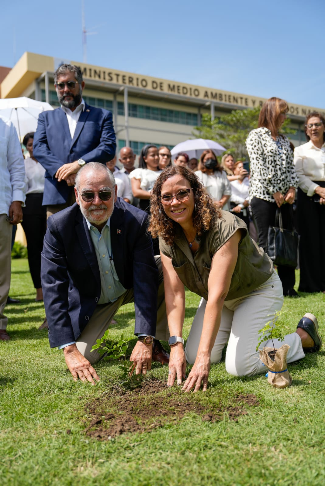 Medio Ambiente realiza memorial en recordación de Orlando Jorge Mera