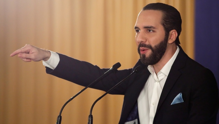 EL SALVADOR: Bukele inscribió su candidatura a la presidencia