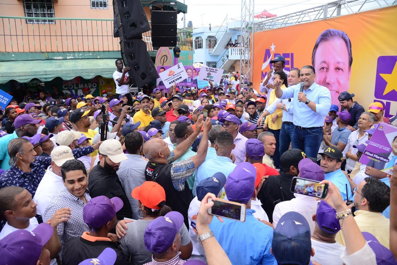 Luis Alberto: Gobierno ha impuesto un muro al ciudadano para que no tenga acceso a servicios