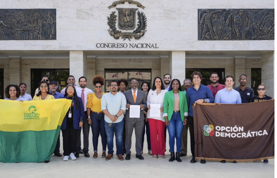 Frente Amplio y Opción Democrática acuerdan llevar candidaturas comunes