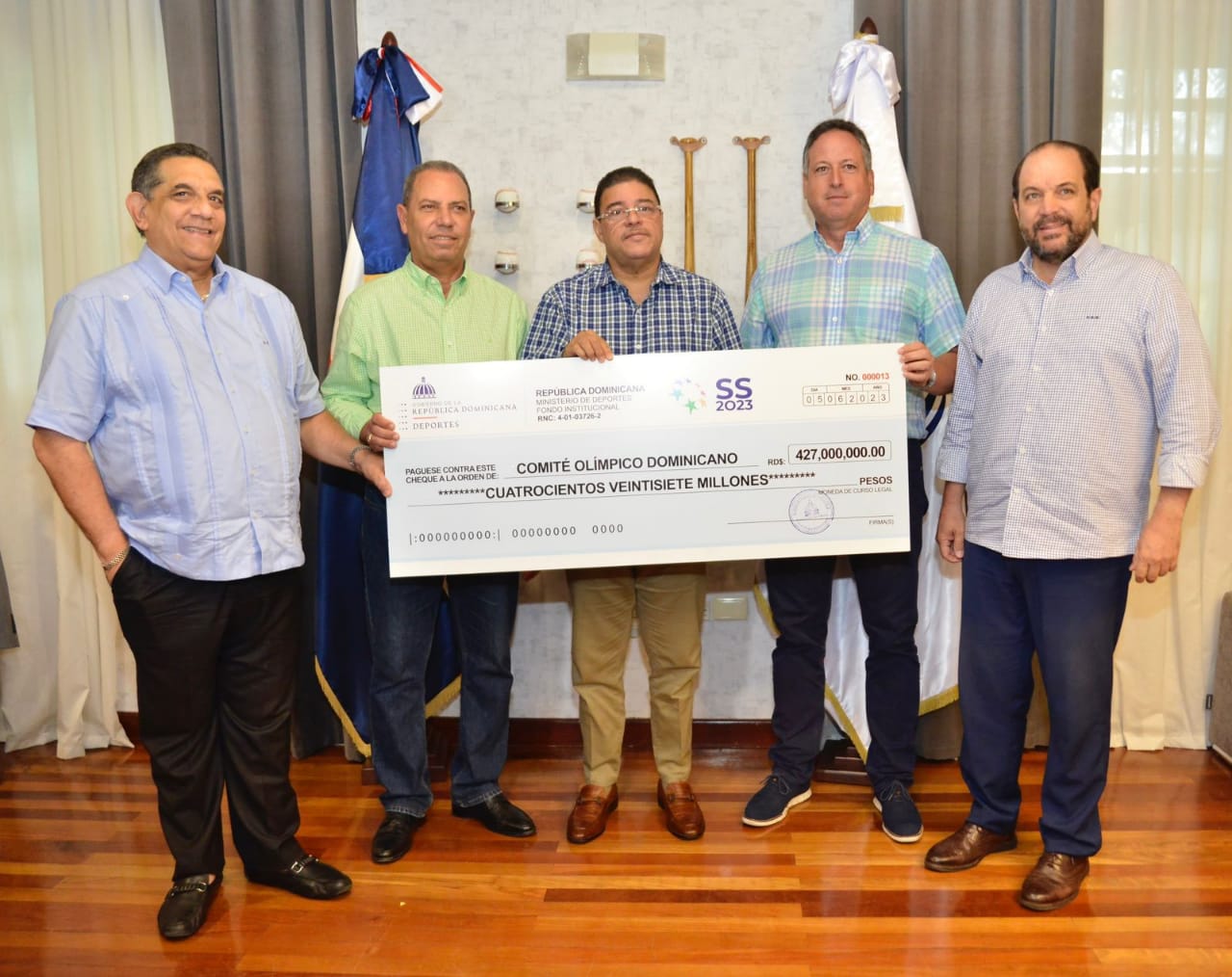 almomento  vertical Nueve millones dólares invierte Dominicana en Centroamericanos