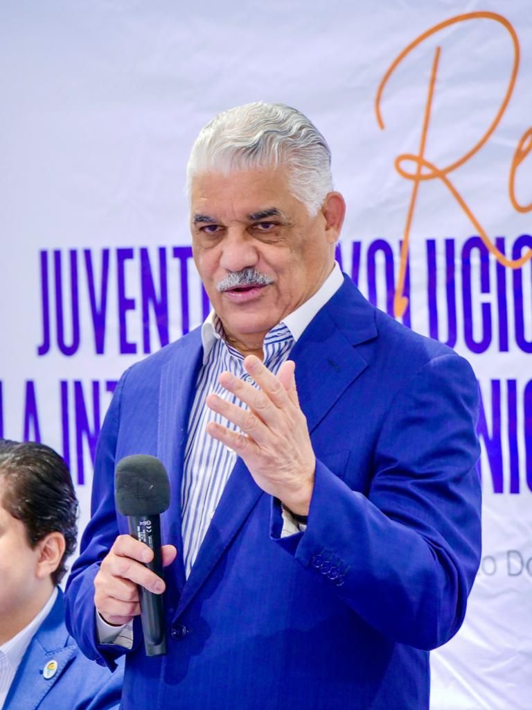 Miguel Vargas: “Es inocultable el nivel de deterioro que el gobierno lleva a servicios públicos”