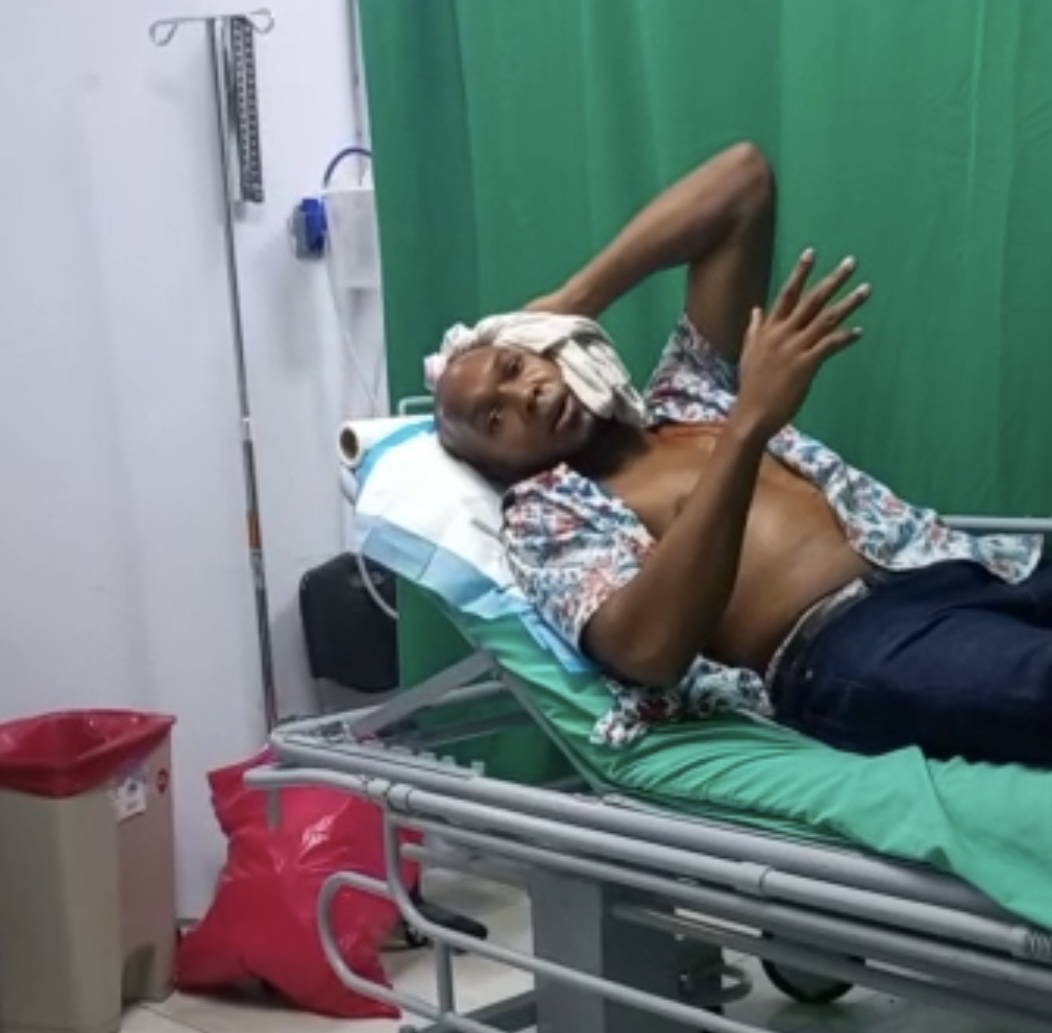 Apresan mujer limpiavidrios acusada de agredir a un camarógrafo