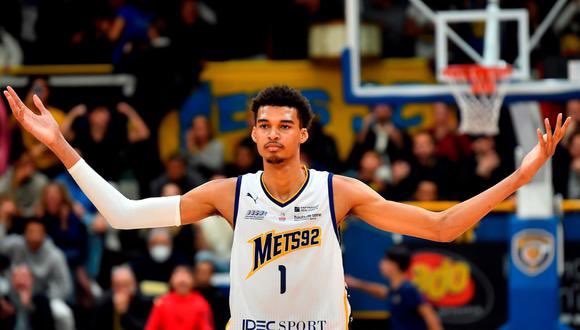 Víctor Wembanyama, elegido numero uno del draft de la NBA, se retira para «preparar su cuerpo»
