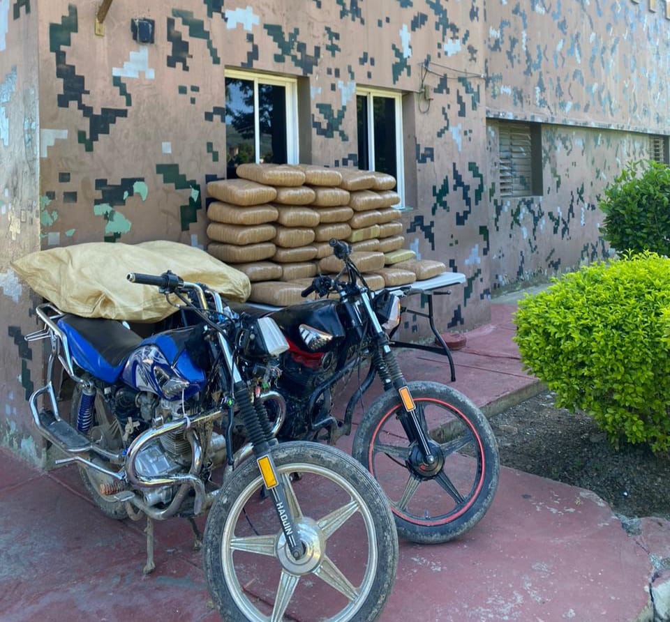Autoridades incautan 501 libras de marihuana en dos intervenciones en Comendador