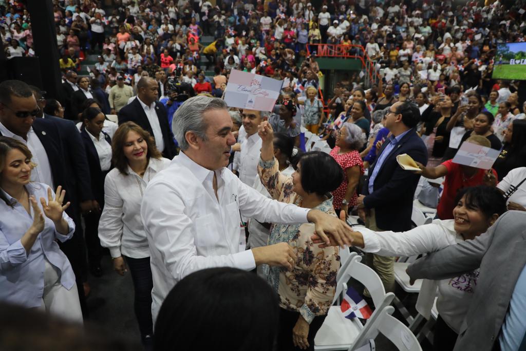 Presidente Abinader continuará entregando obras este fin de semana