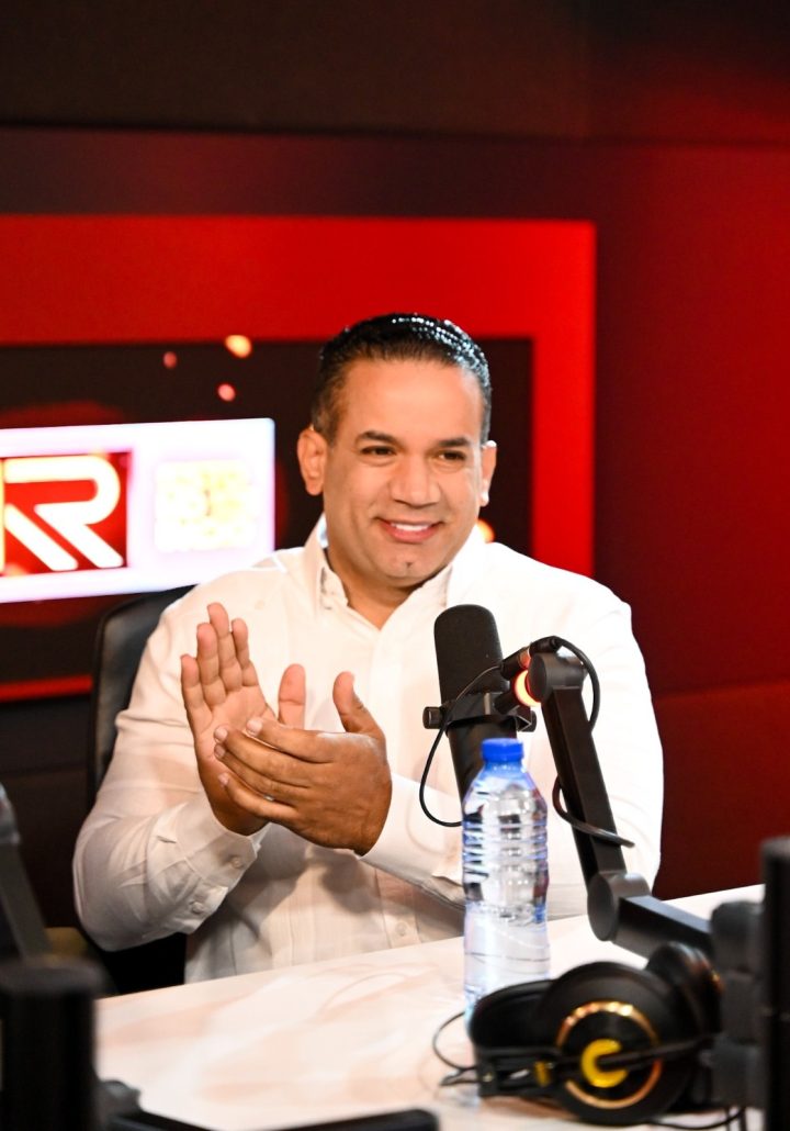 Varían coerción a Emilio López; imponen prisión domiciliaria y grillete electrónico