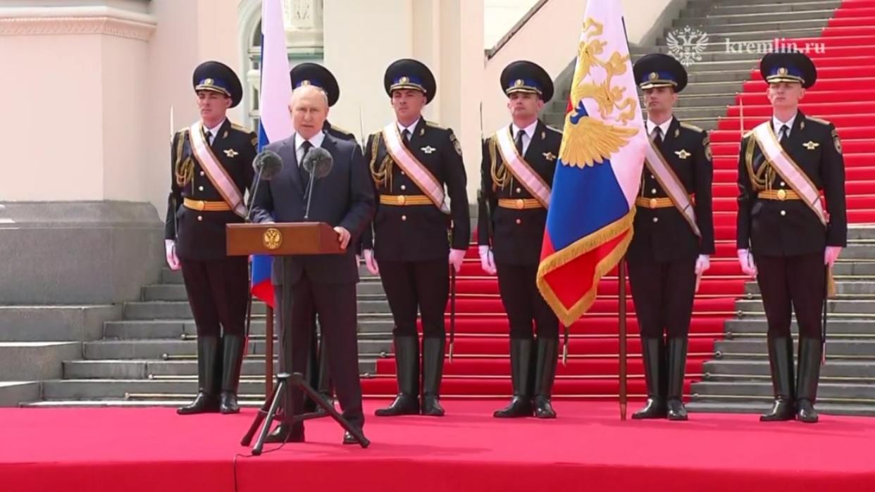 Putin ante militares: «Evitaron una guerra civil durante el intento de rebelión»