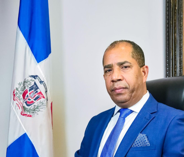 Suspenden cónsul dominicano en Barcelona involucrado en accidente de tráfico