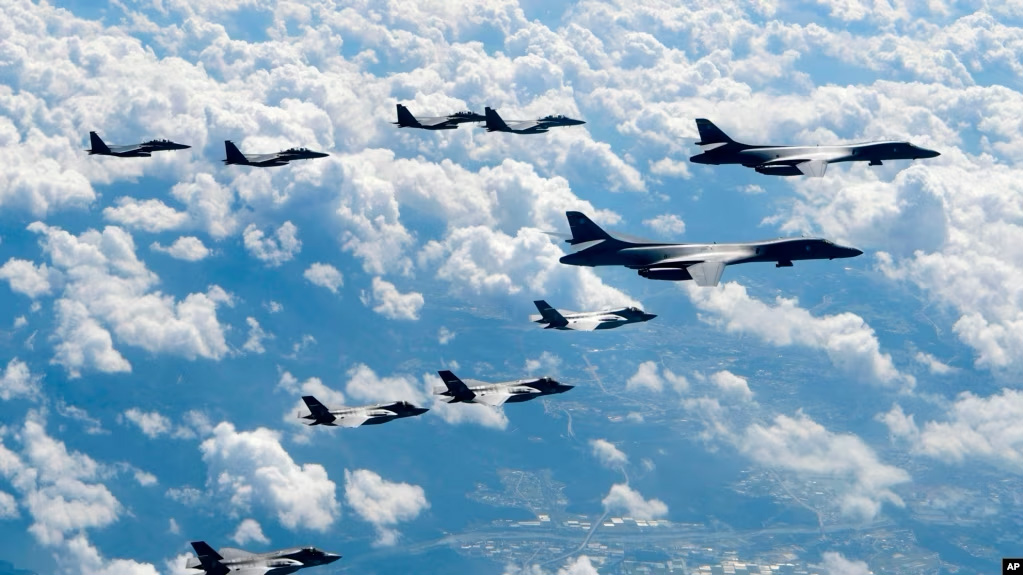 Corea del Norte amenaza con derribar aviones de EEUU