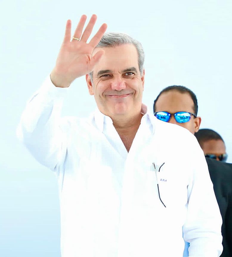 Presidente Luis Abinader: Primer Político Dominicano y Pionero Global en Threads