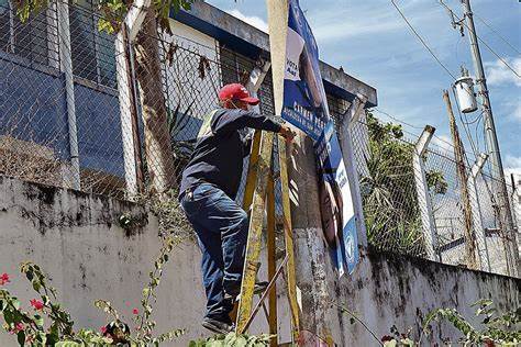 Alcaldía del DN solicita a partidos retirar propaganda de espacios públicos