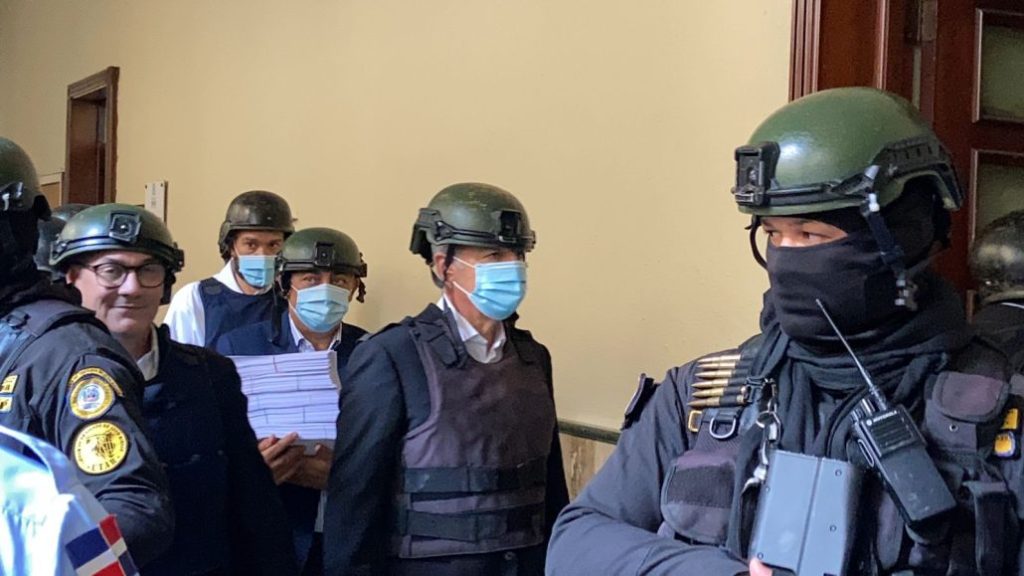 Conocerán hoy revisión obligatoria de coerción impuesta a implicados en caso Calamar