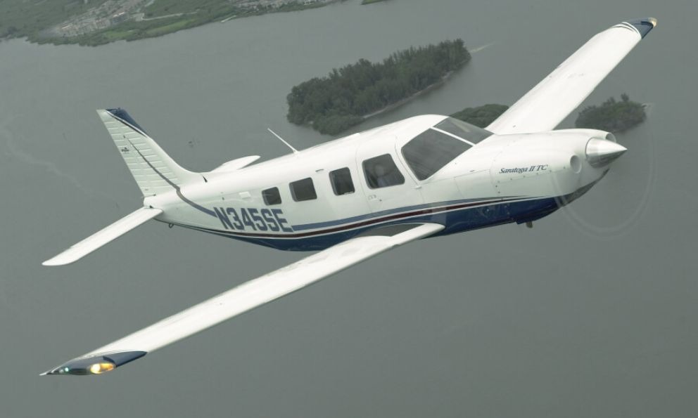 Mueren seis personas al estrellarse una avioneta en Canadá