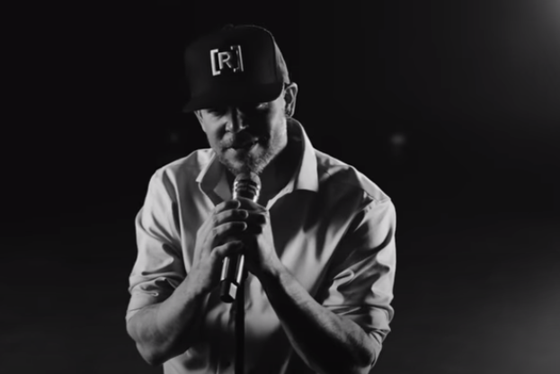 Residente arremete otra vez contra Cosculluela en tema Bajo y Batería