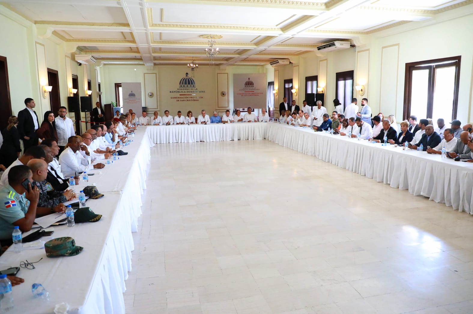 Van 27 muertos por la explosión en San Cristóbal imagen