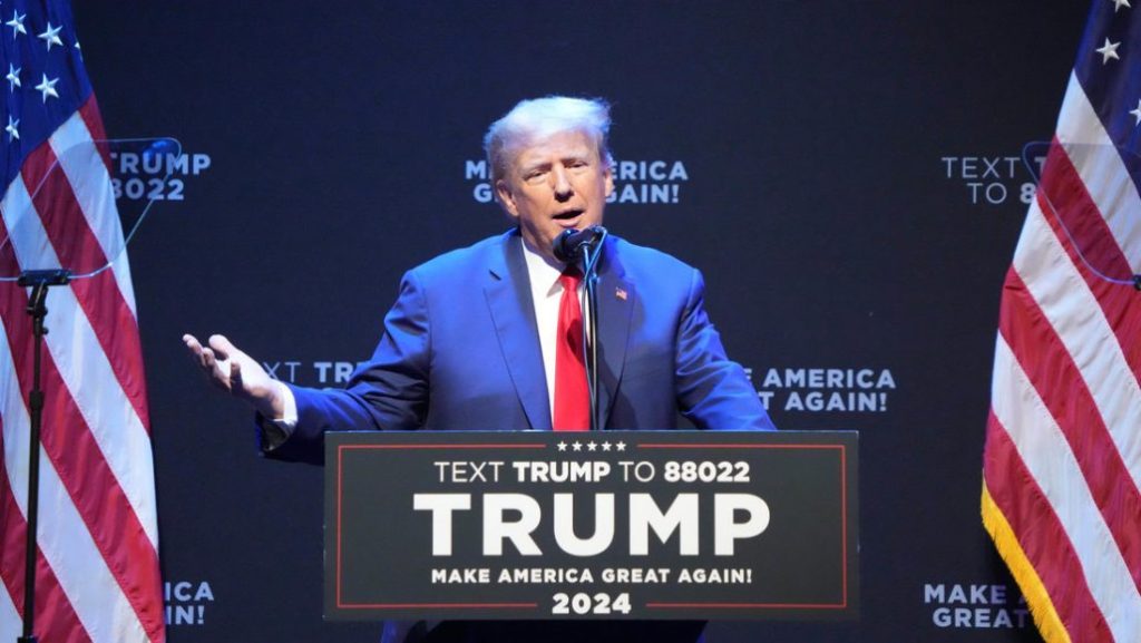 Trump confirma que el jueves se entregará a las autoridades de Georgia