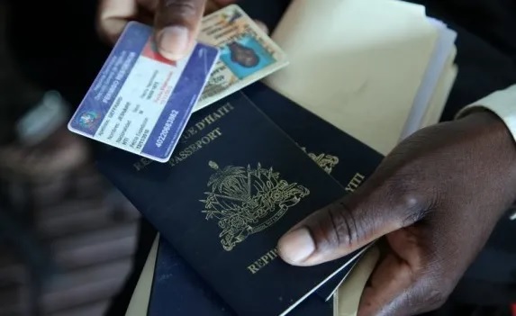 En solo 60 días, 6 consulados RD dieron 27,123 visas a haitianos
