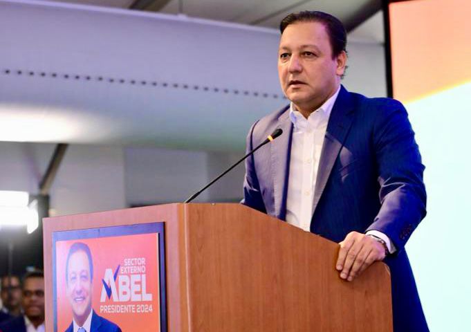 Abel Martínez llama al pueblo a unirse al proyecto de nación que encabeza