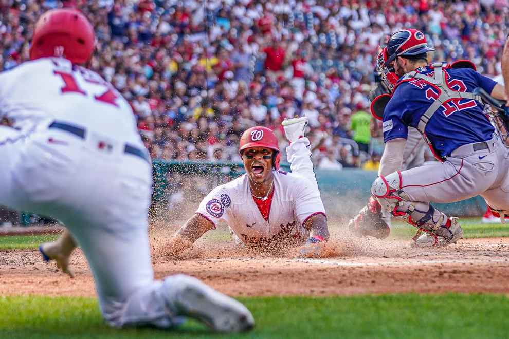 Nacionales derrotan a los Medias Rojas y les restan posibilidades de playoffs