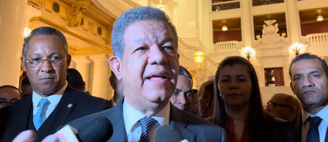 Leonel Fernández cree hay ambigüedades en construcción canal en río Masacre